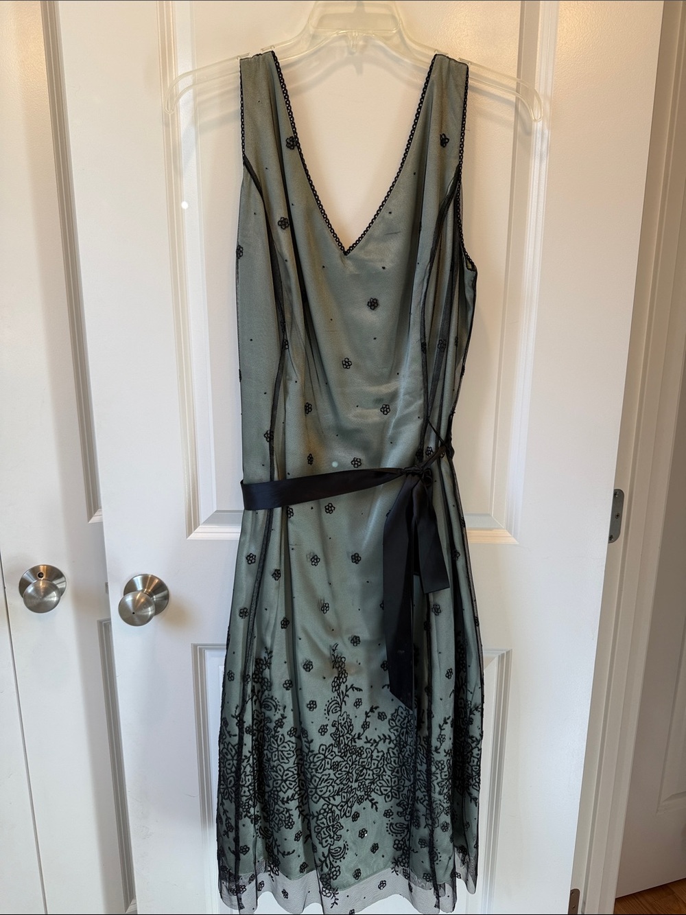 Adrianna Papell Sleeveless Green Party Dress with Black Embroidery